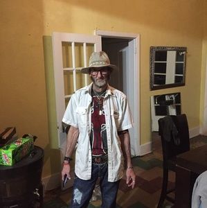 Meet your Posher, Chris